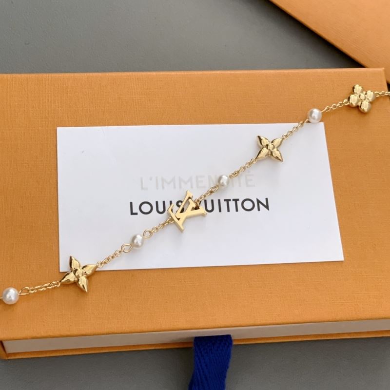 Louis Vuitton Necklaces